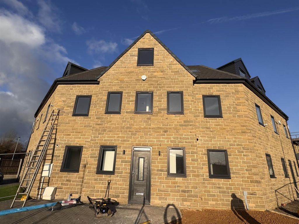 Property photo 1 of 20 Thumbnail_Img_6819.Jpg