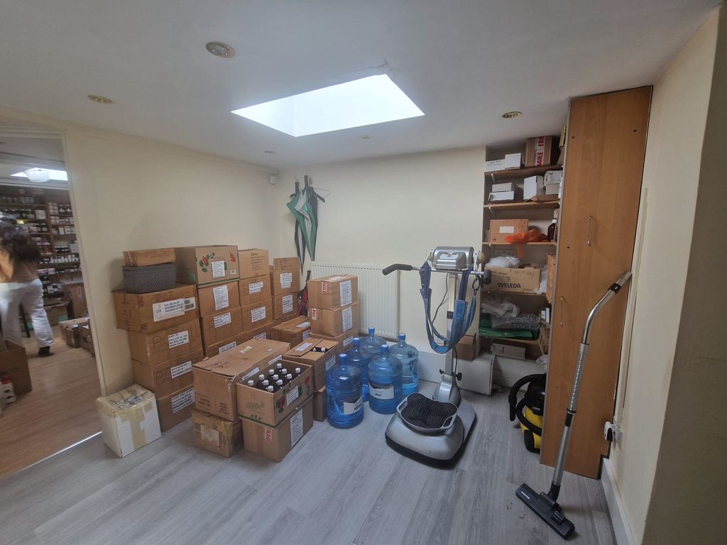 Property photo 2 of 8