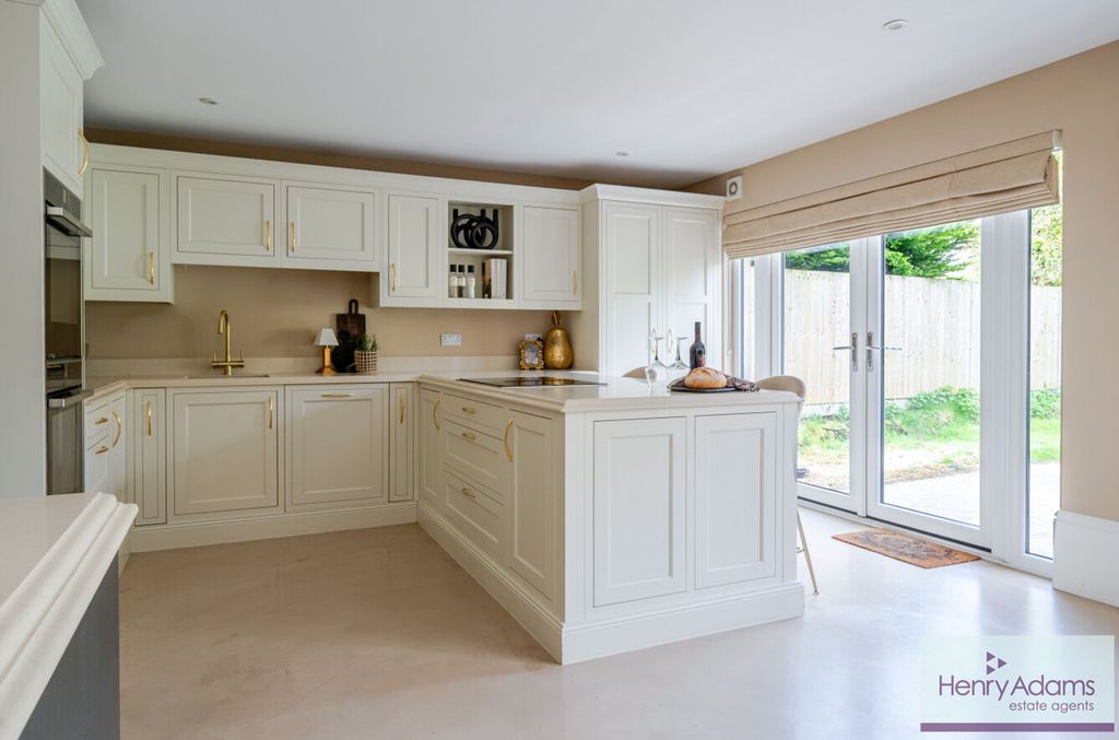 Additional image 8 of 5 bed detached house for saleRamsdean Road, Petersfield GU32