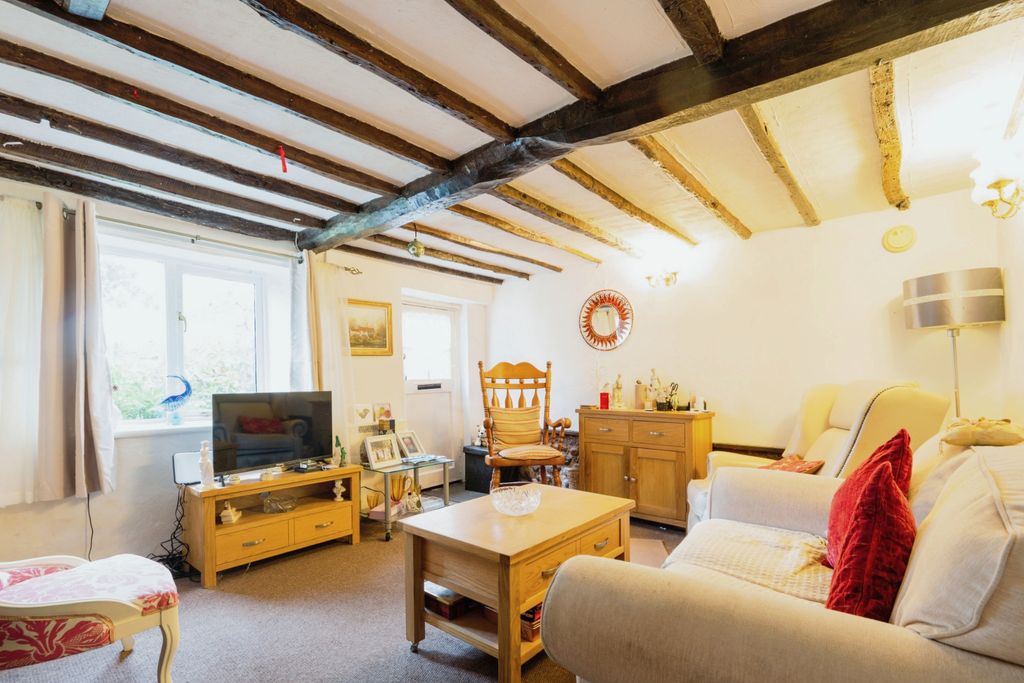 Property photo 2 of 17 Photography