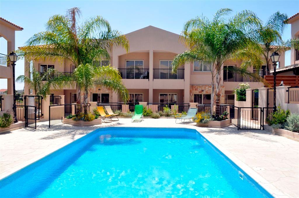 Property photo 2 of 22