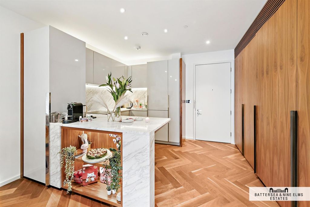 Property photo 3 of 28