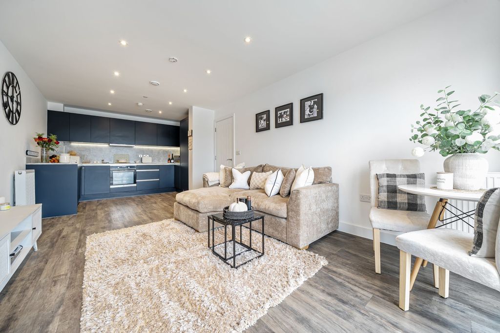 Property photo 2 of 16