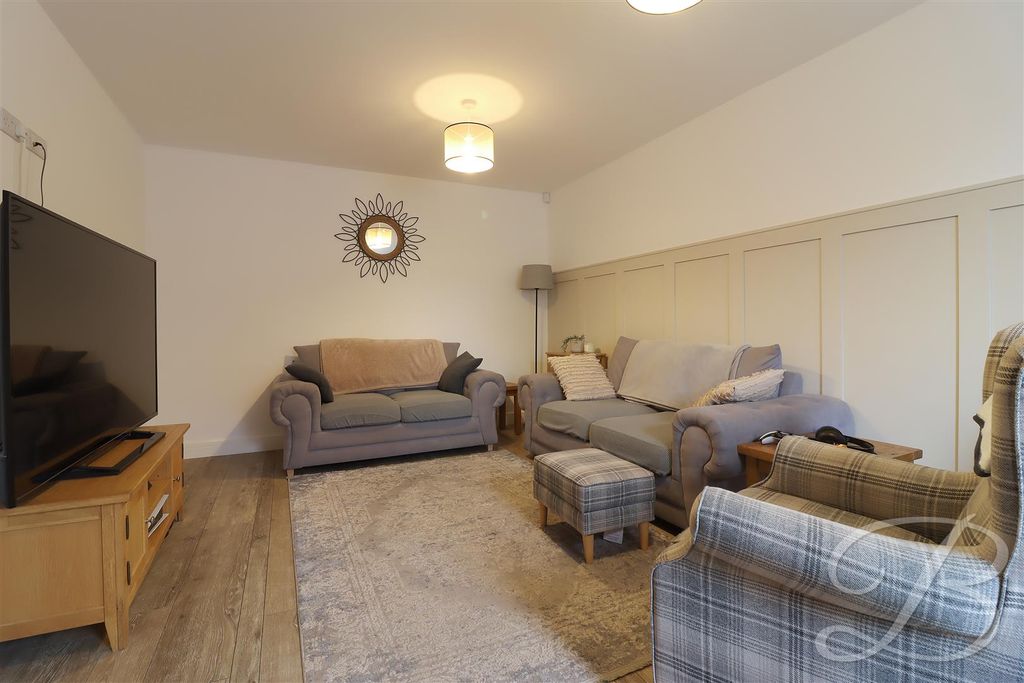 Property photo 3 of 28 Img_3684_1.Jpg