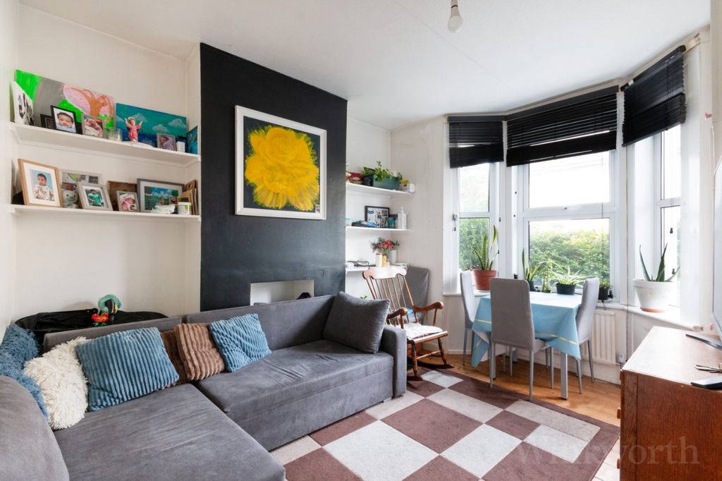 Property photo 2 of 8 Picture No. 09