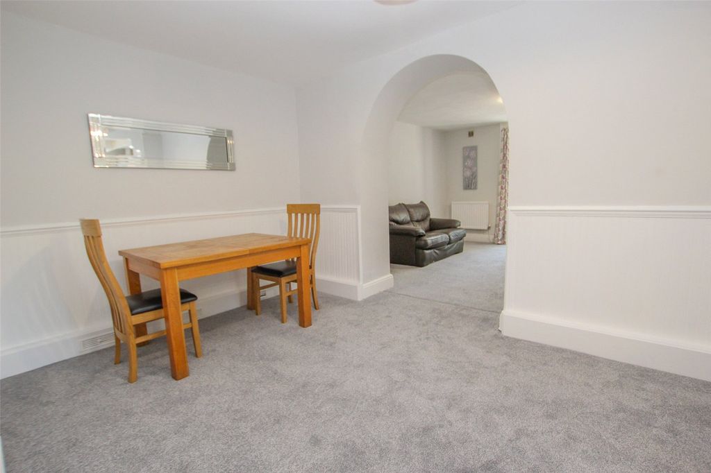 Property photo 2 of 20 Picture No. 06