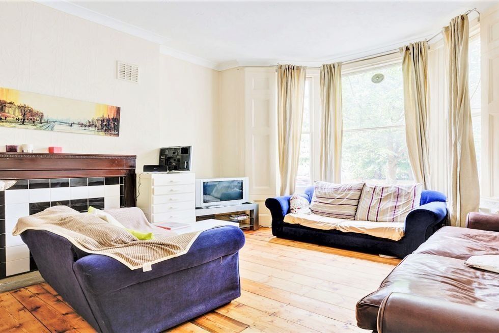 Property photo 1 of 5