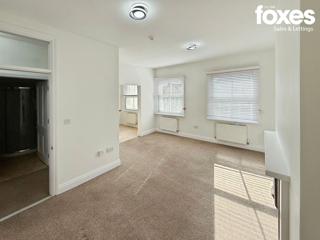 Property photo 1 of 11 4973390