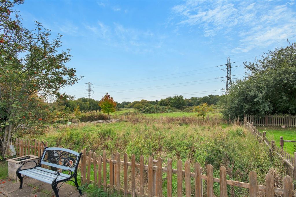 Property photo 3 of 17 20.Jpg