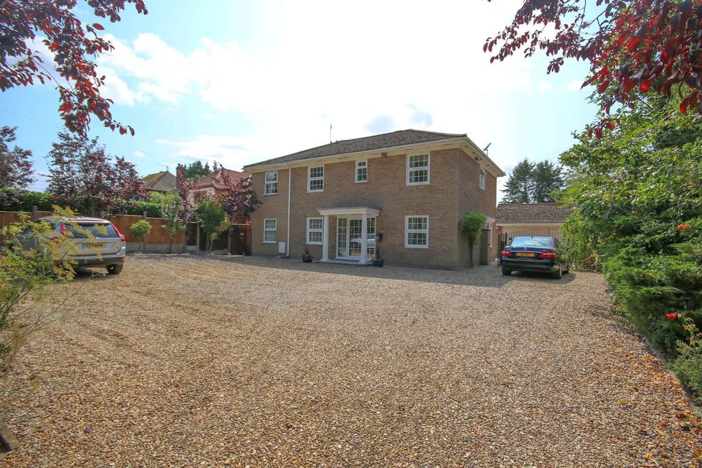 Property photo 1 of 30