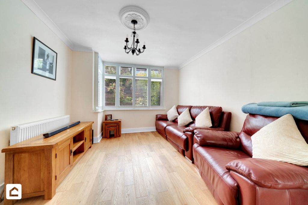 Property photo 2 of 19 2