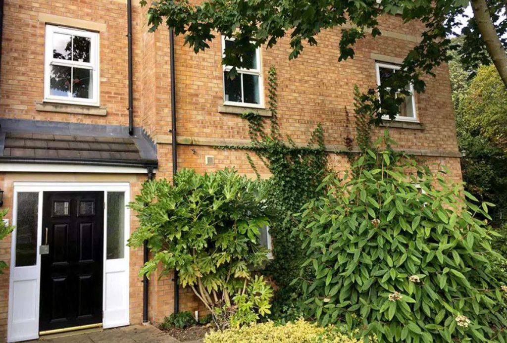 Property photo 2 of 14