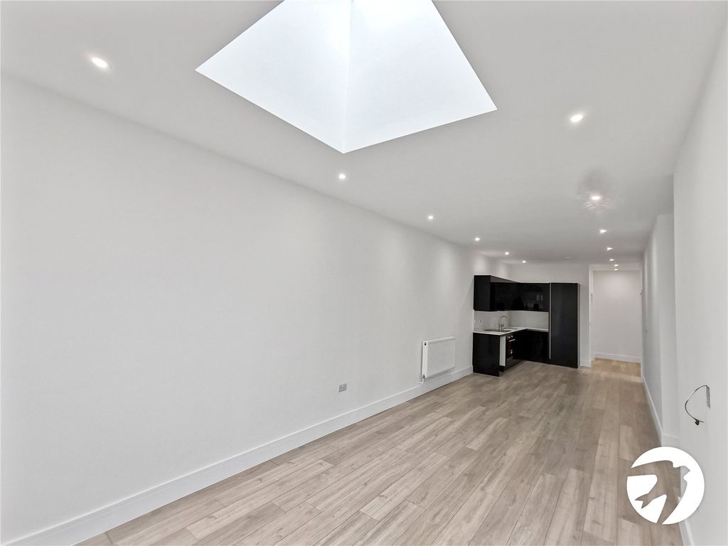 Property photo 2 of 13 Picture No. 09