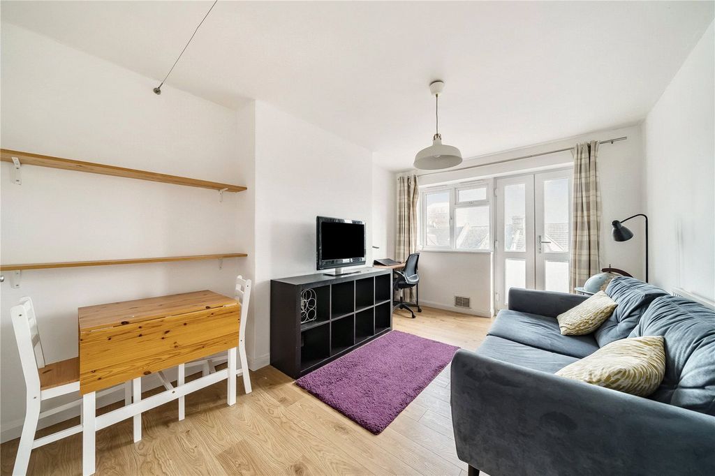 Property photo 1 of 11 Picture No. 05