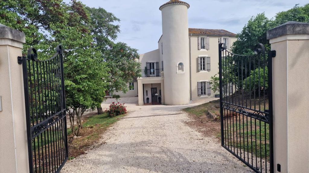 Property photo 1 of 10 Main Exterior View
