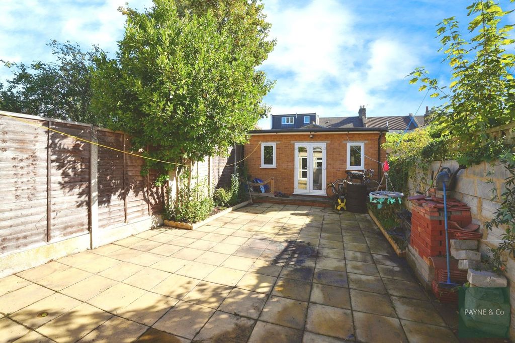 Property photo 2 of 14