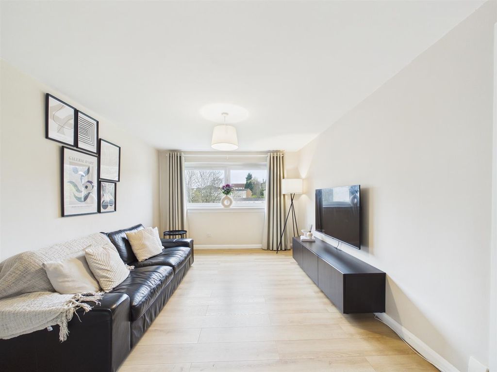 Property photo 2 of 13 Cam03782G0-Pr0300-Still018_Alt.Jpg