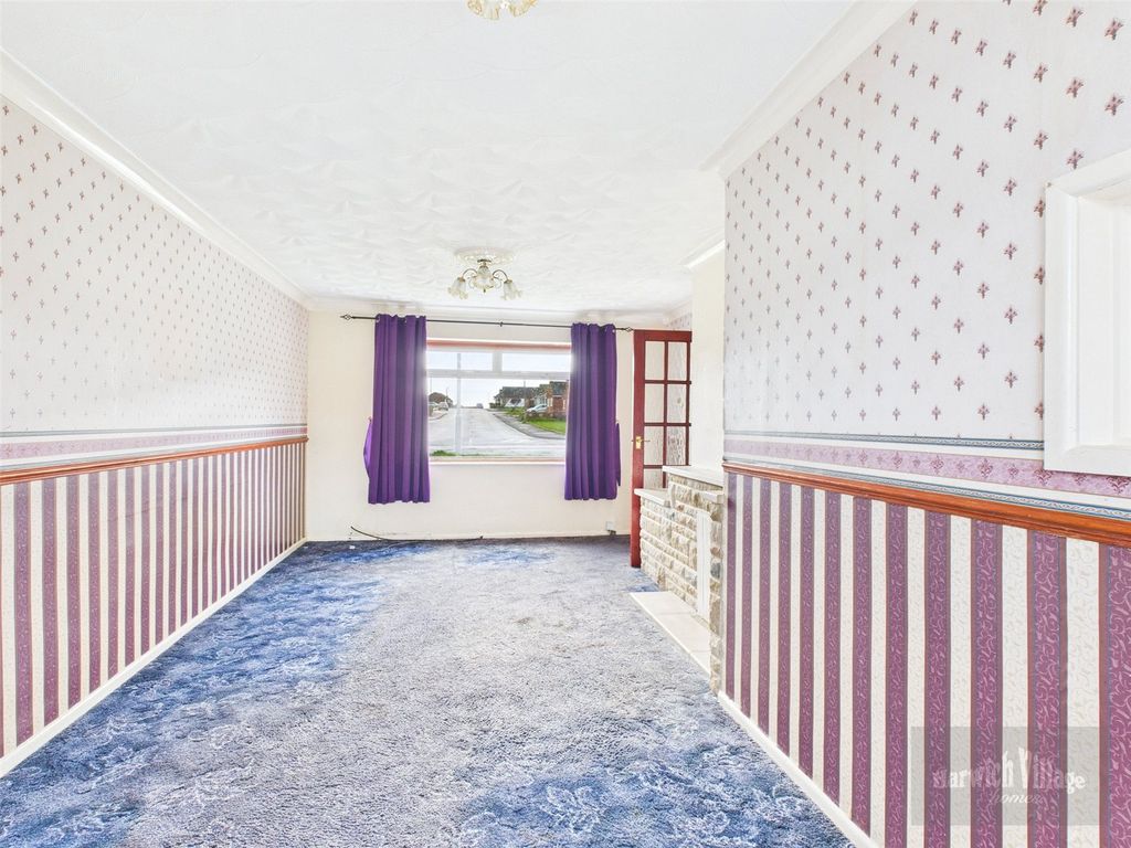 Property photo 3 of 16 Picture 3