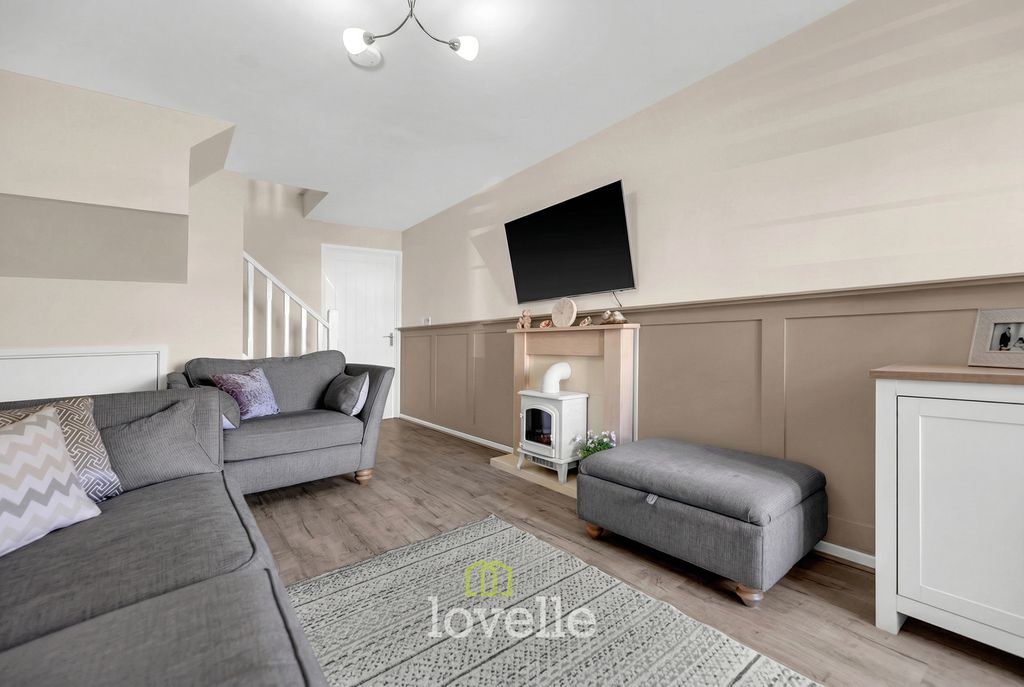 Property photo 3 of 24