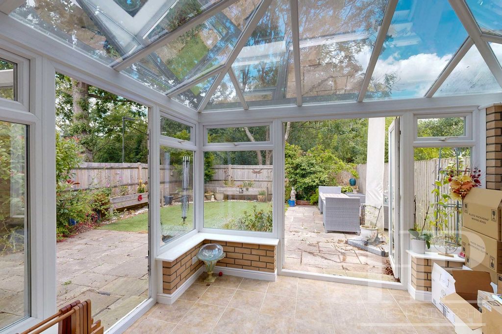 Property photo 3 of 25