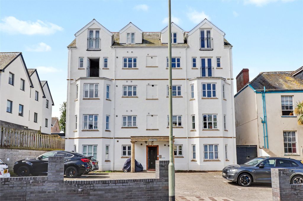 Property photo 1 of 16 1 - Picture No. 01
