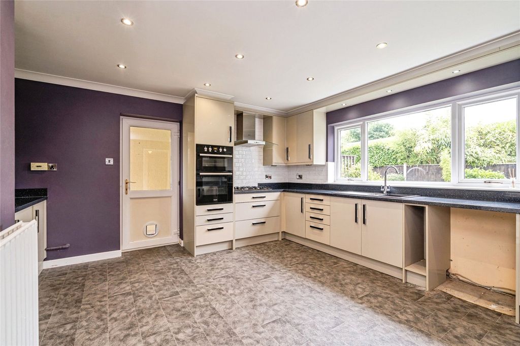 Property photo 3 of 21 Picture No. 38