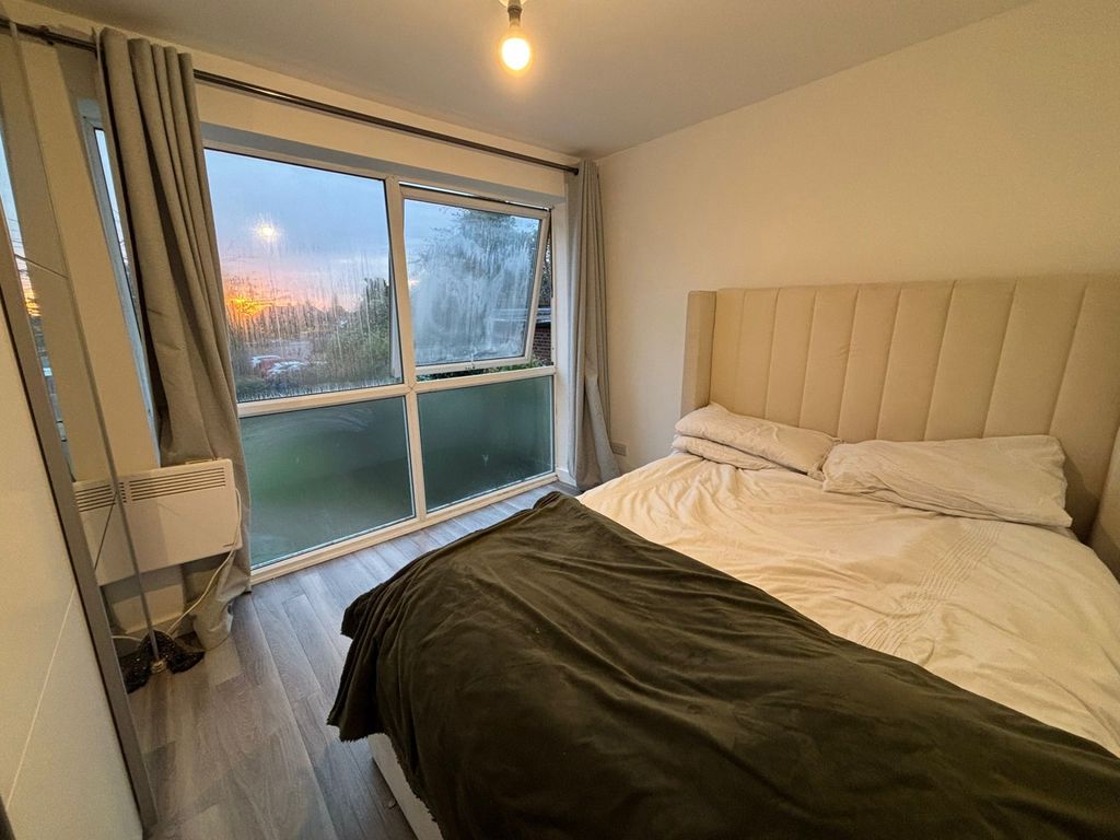 Property photo 3 of 5 Photo 3