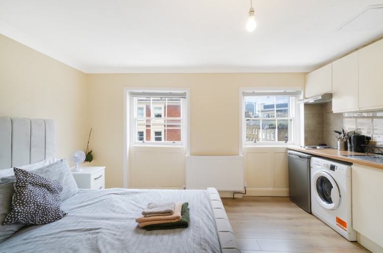 Property photo 2 of 11