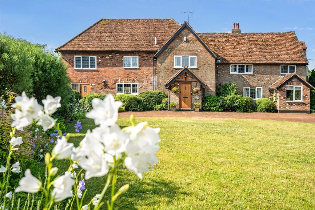 Property photo 1 of 25 Front