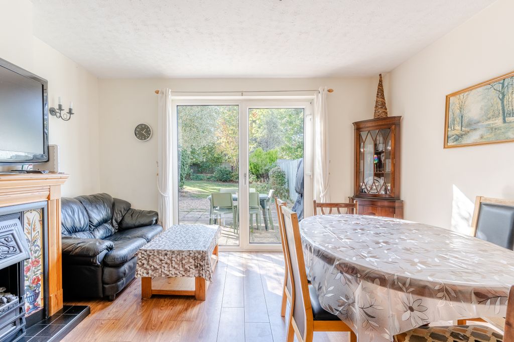Property photo 3 of 20 A7409259-Hdr-16