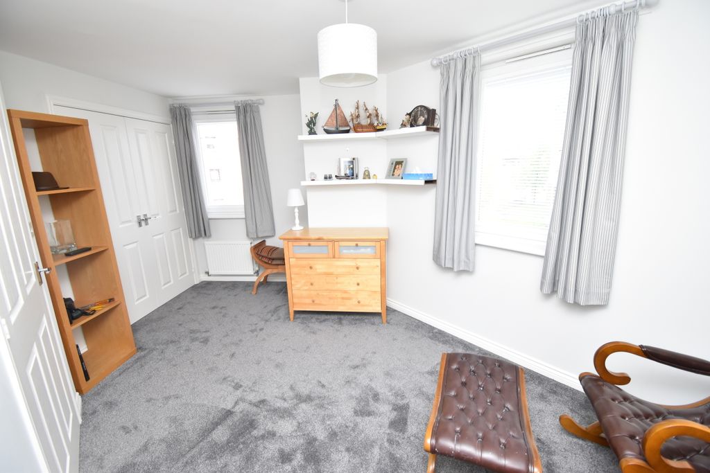Additional image 8 of 2 bed flat for saleFlat 1/2, 2 Cyril Crescent, Paisley, Renfrewshire PA1