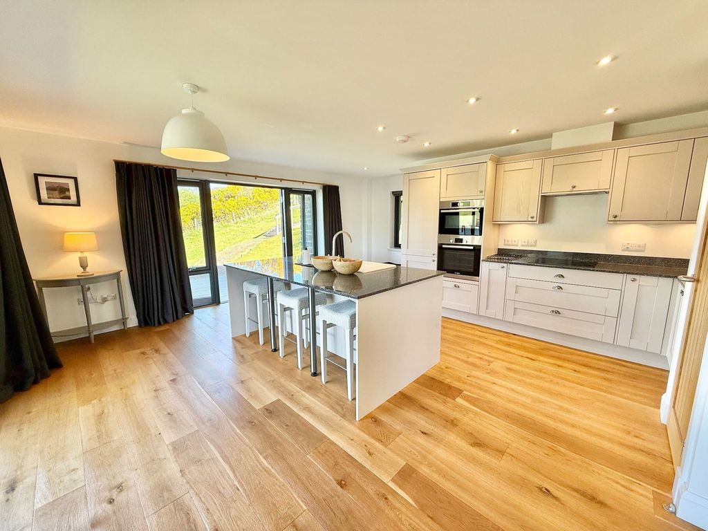 Additional image 16 of 4 bed detached house for saleStrone House, 5B Strone, Drumnadrochit IV63