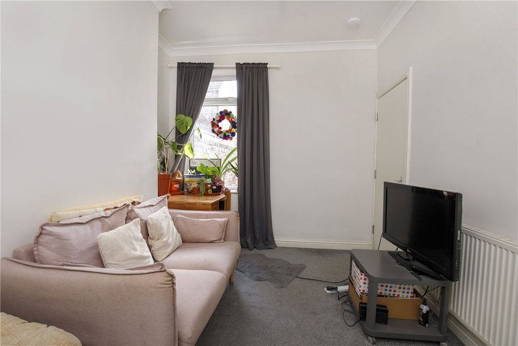 Property photo 2 of 9 Picture No. 05