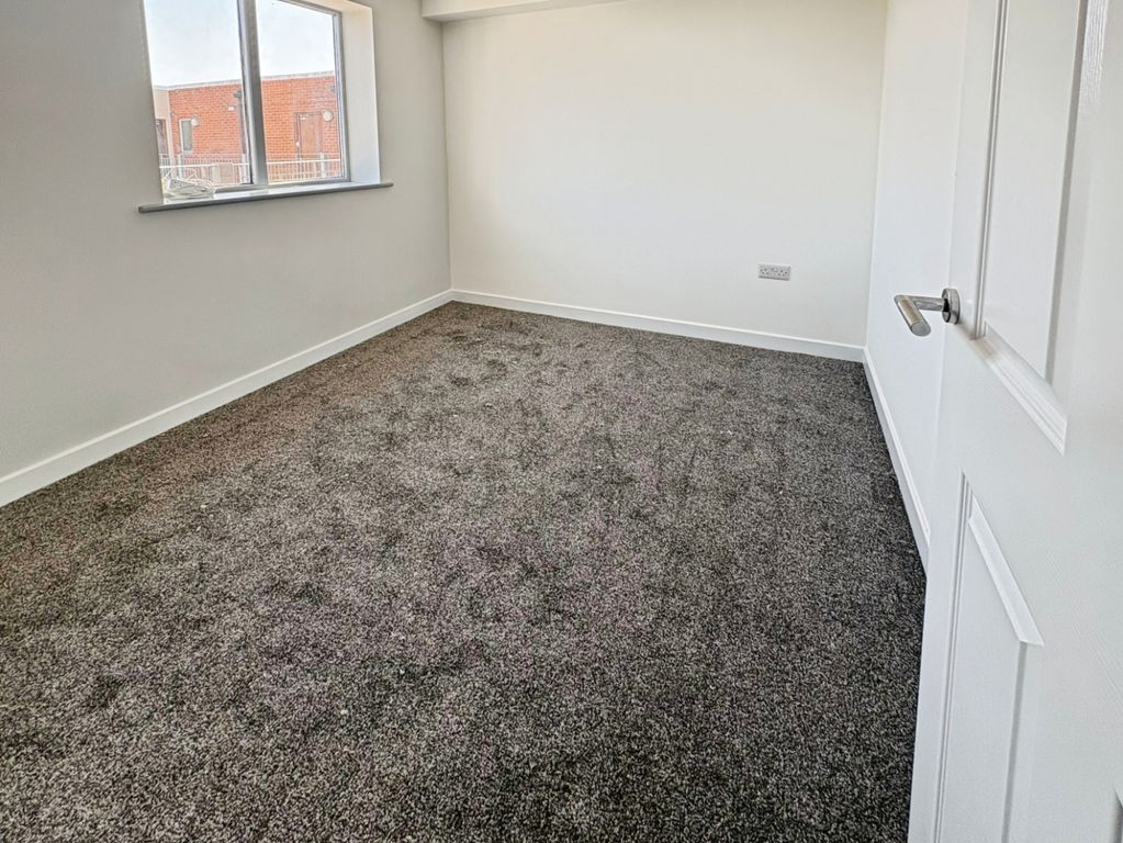 Property photo 2 of 14 Pbox-Img.Jpg