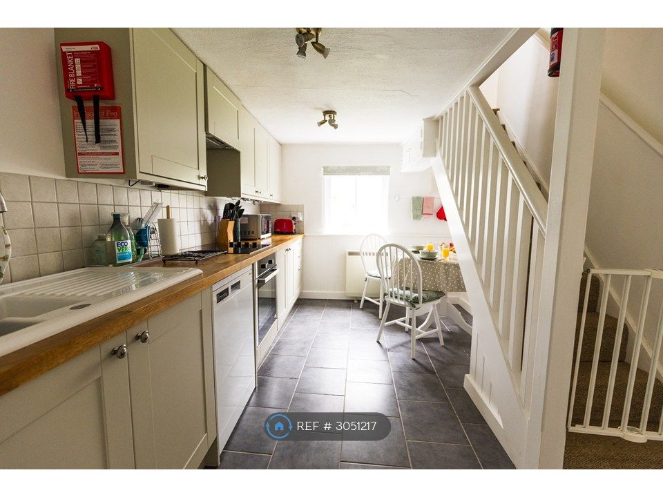 Property photo 3 of 25 Kitchen To Dining