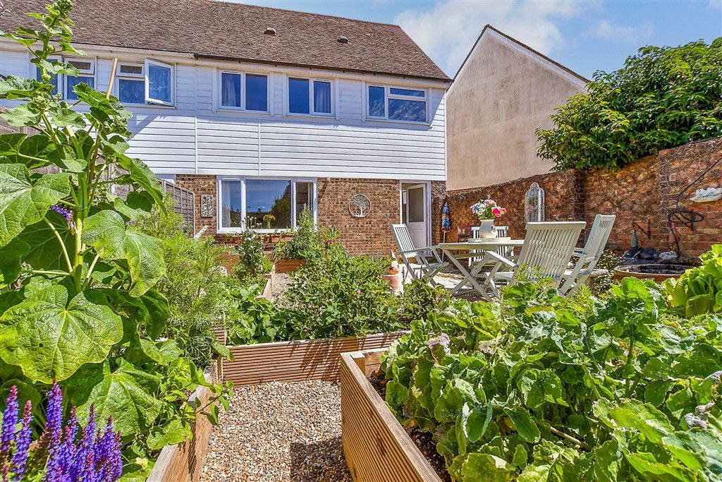 Property photo 1 of 10 Rear Elevation