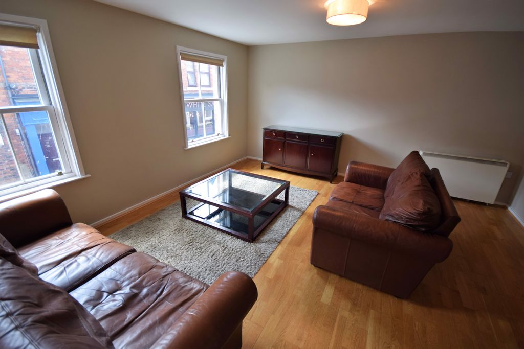 Property photo 3 of 12 Living Area