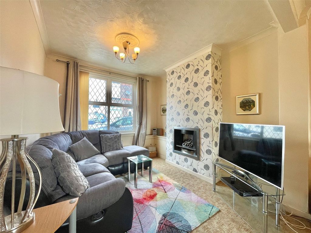 Property photo 2 of 14 Picture No. 04