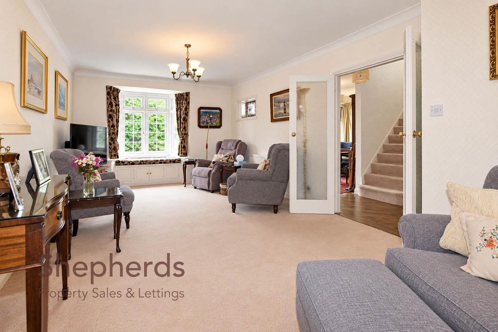 Property photo 3 of 26 90Cf06ce-50E5-4000-A732-0Cb45273316A.Jpg