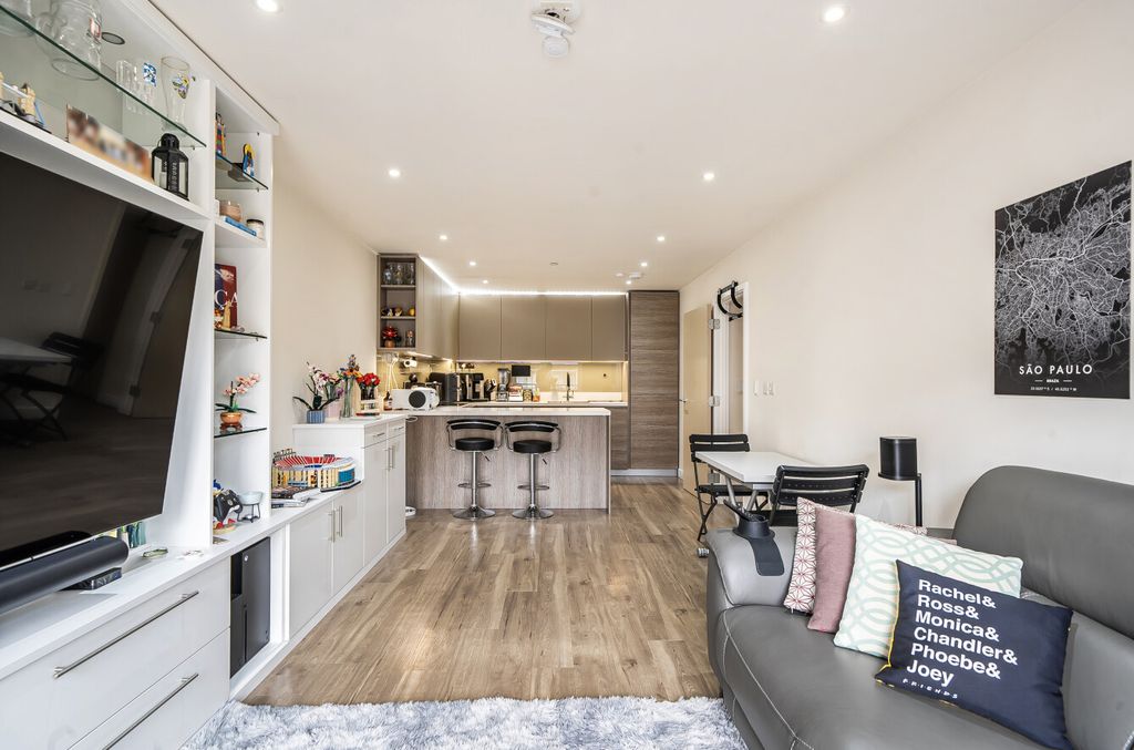 Property photo 3 of 19 1470504-18-6A2A7F...
