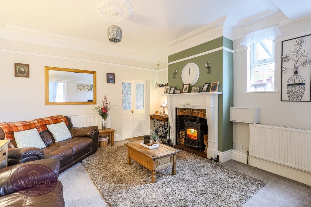 Property photo 3 of 27