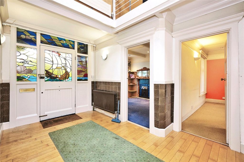 Property photo 3 of 27 Picture No. 22