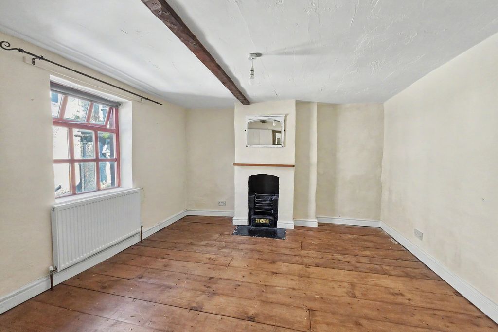 Property photo 3 of 16