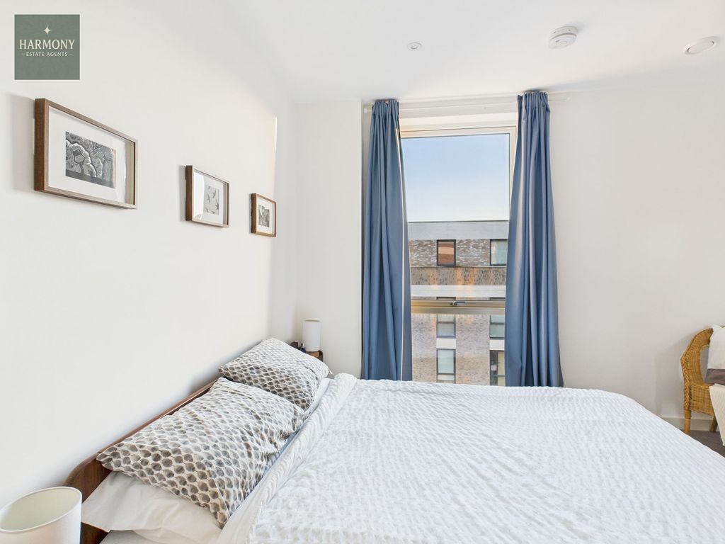 Property photo 3 of 19 Bedroom