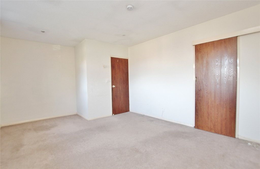 Property photo 3 of 5 Picture No. 04