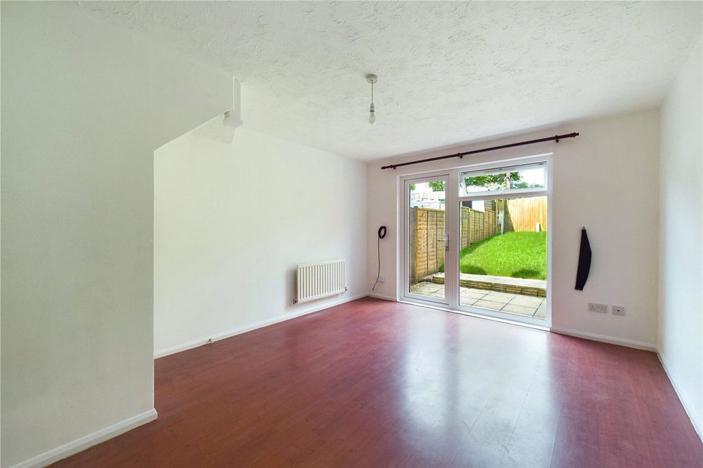 Property photo 2 of 11 Picture No. 01