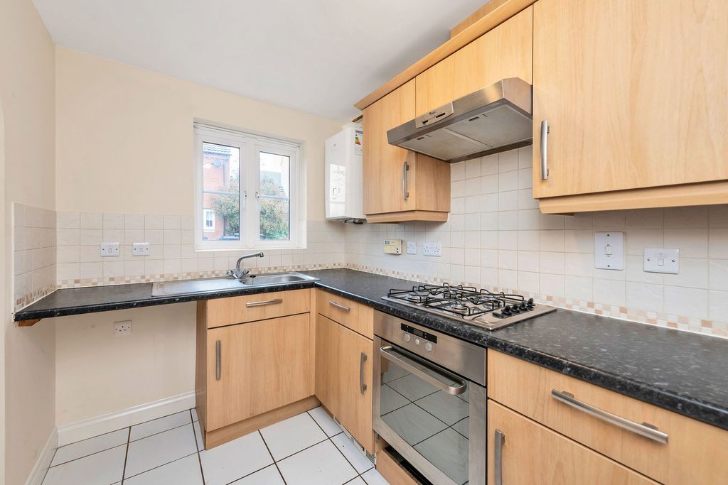 Property photo 3 of 19