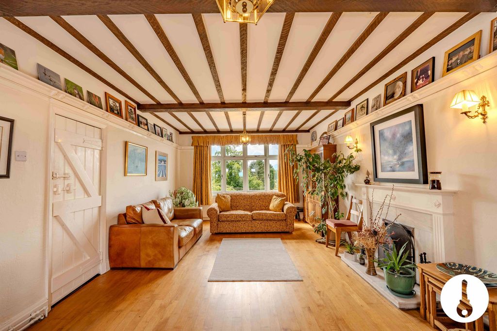 Property photo 2 of 42