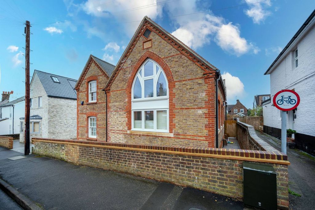 Property photo 2 of 24