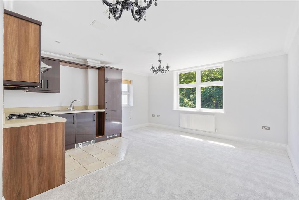 Property photo 1 of 16 Amberleigh House, 5 (16 From 25)-11.Jpg